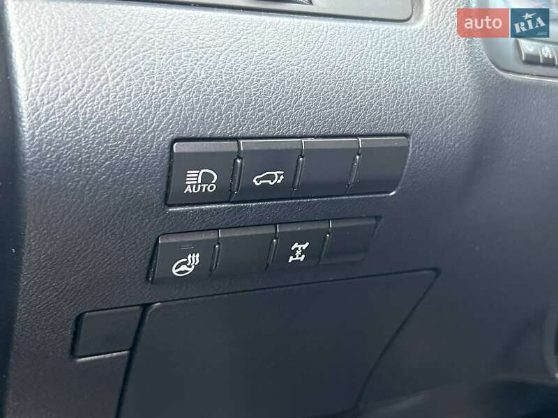 Позашляховик / Кросовер Lexus RX 2018 в Києві фото 16 Позашляховик / Кросовер Lexus RX 2018 в Києві