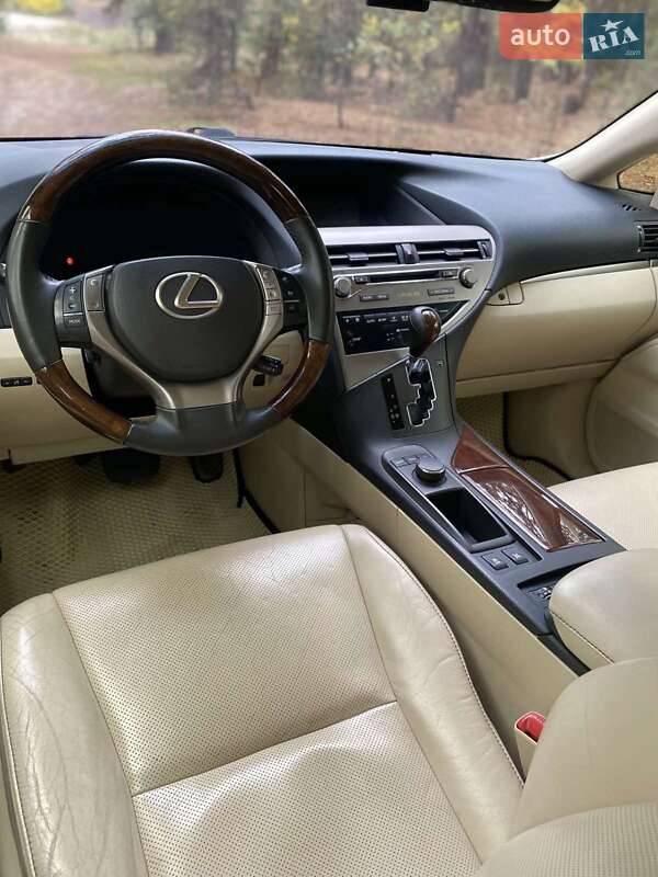 Внедорожник / Кроссовер Lexus RX 2013 в Киеве фото 16 Внедорожник / Кроссовер Lexus RX 2013 в Киеве