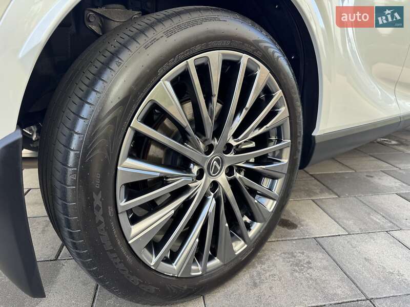 Внедорожник / Кроссовер Lexus RX 2023 в Киеве