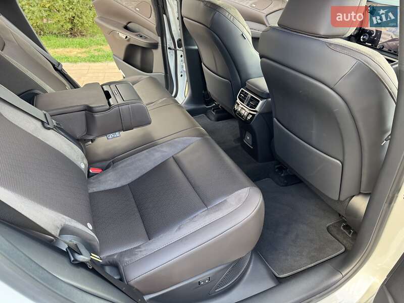 Внедорожник / Кроссовер Lexus RX 2023 в Киеве