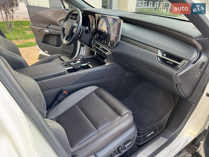 Внедорожник / Кроссовер Lexus RX 2023 в Киеве