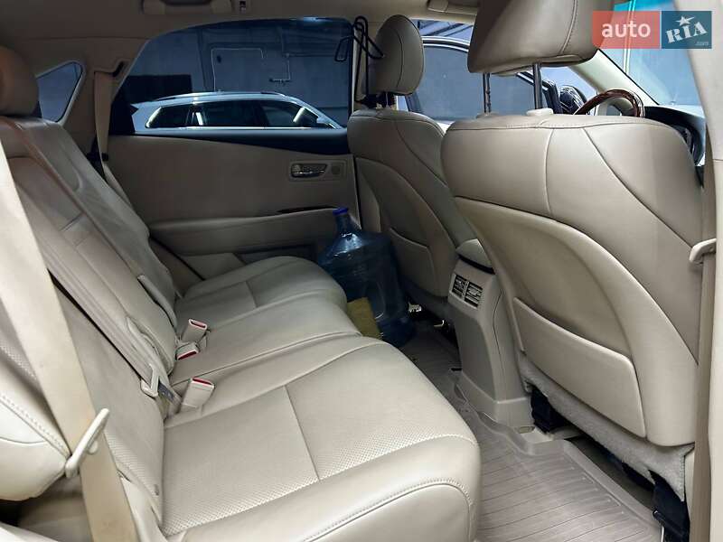 Позашляховик / Кросовер Lexus RX 2011 в Чернівцях