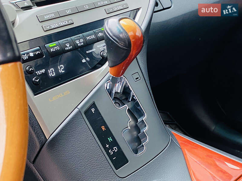 Позашляховик / Кросовер Lexus RX 2010 в Харкові