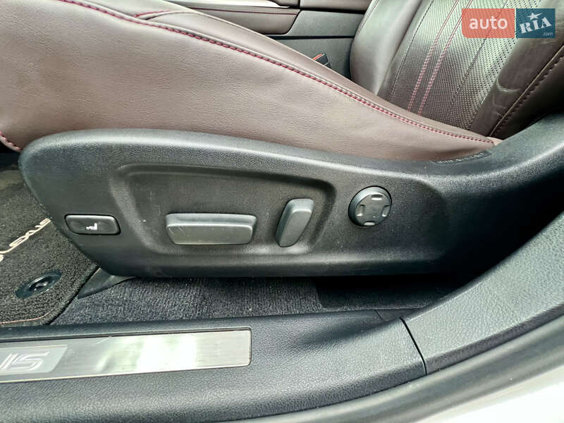 Позашляховик / Кросовер Lexus RX 2019 в Києві фото 58 Позашляховик / Кросовер Lexus RX 2019 в Києві