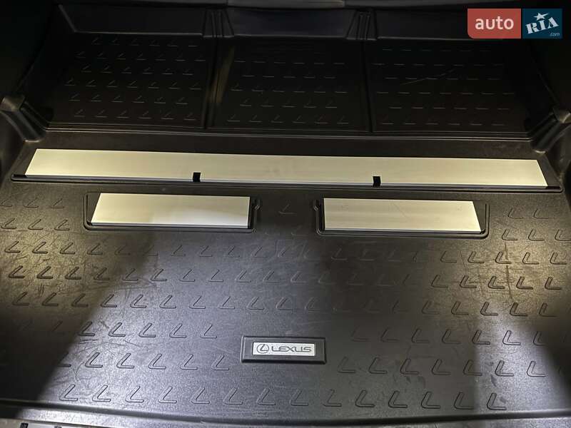 Внедорожник / Кроссовер Lexus RX 2022 в Киеве