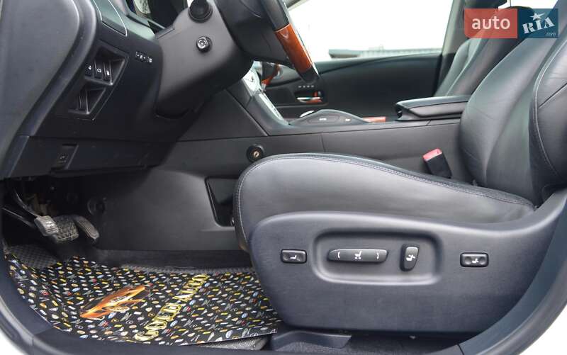 Внедорожник / Кроссовер Lexus RX 2010 в Одессе фото 40 Внедорожник / Кроссовер Lexus RX 2010 в Одессе