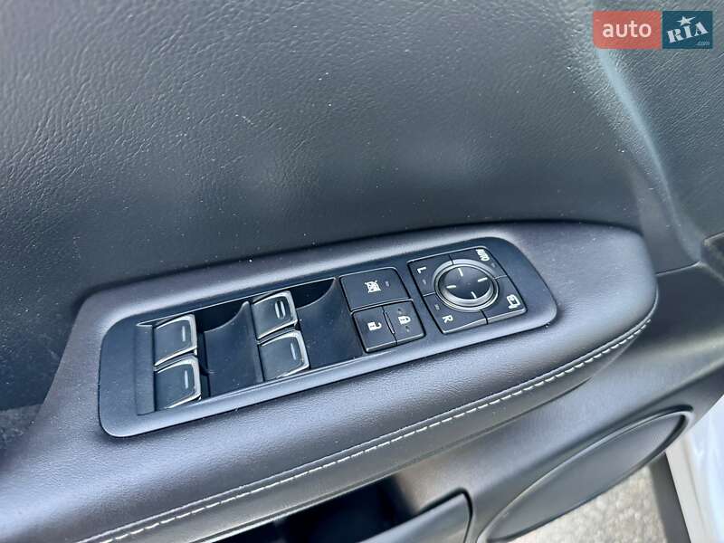 Позашляховик / Кросовер Lexus RX 2016 в Києві