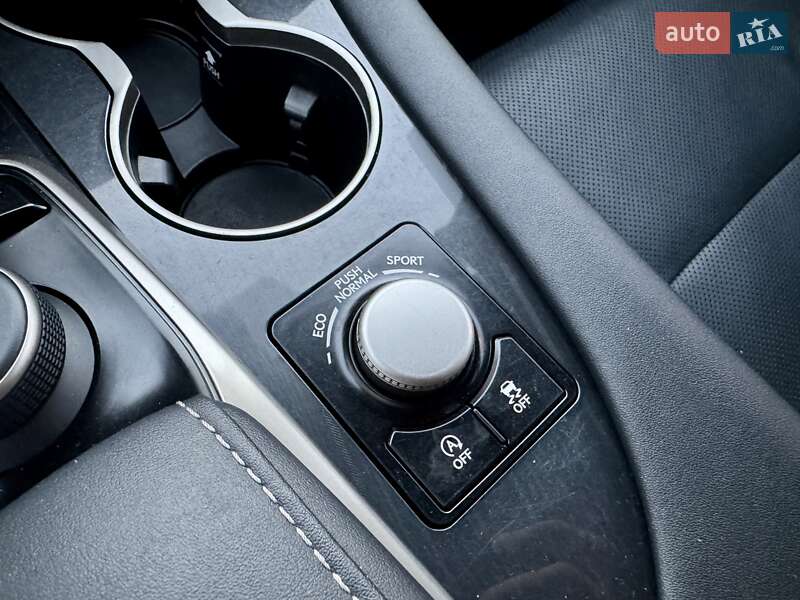 Позашляховик / Кросовер Lexus RX 2016 в Києві