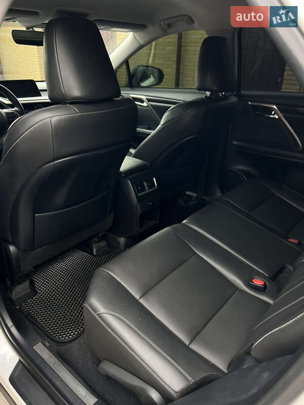 Позашляховик / Кросовер Lexus RX 2017 в Дніпрі