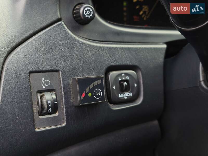 Внедорожник / Кроссовер Lexus RX 2002 в Днепре