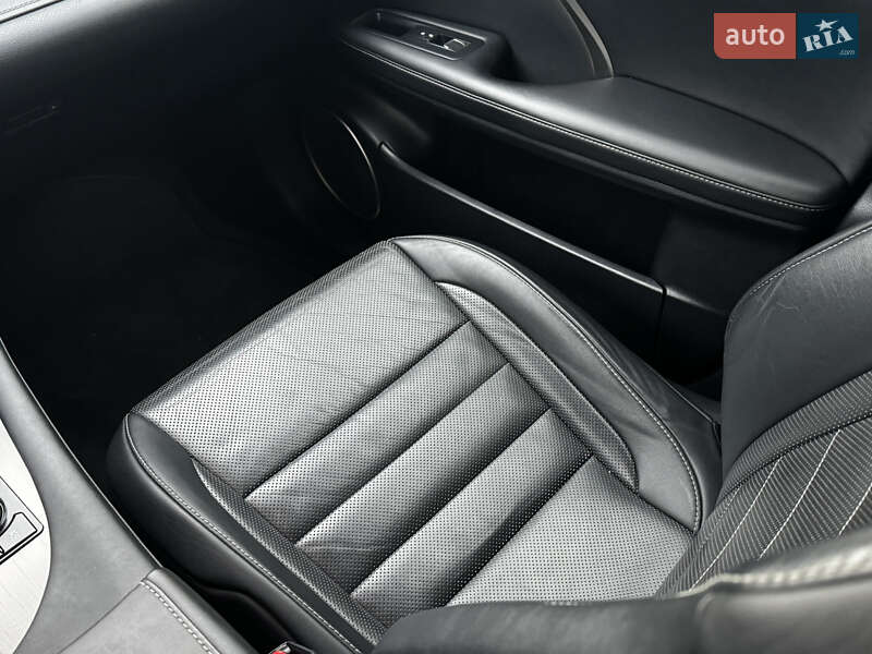 Внедорожник / Кроссовер Lexus RX 2016 в Днепре