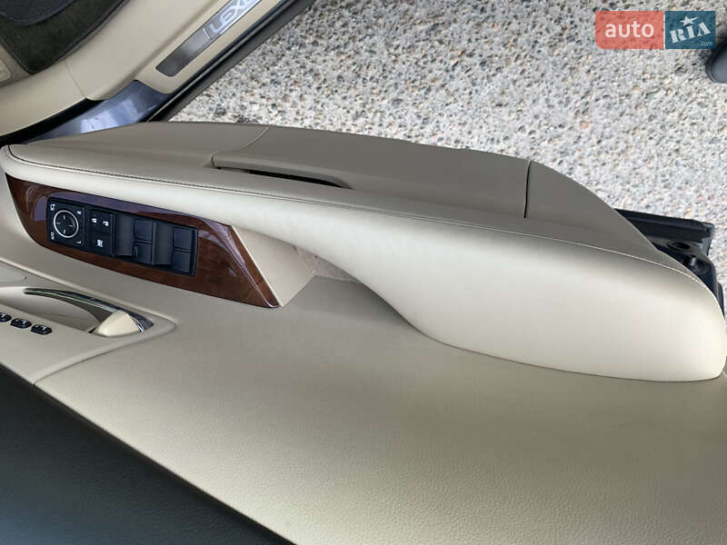 Внедорожник / Кроссовер Lexus RX 2013 в Киеве