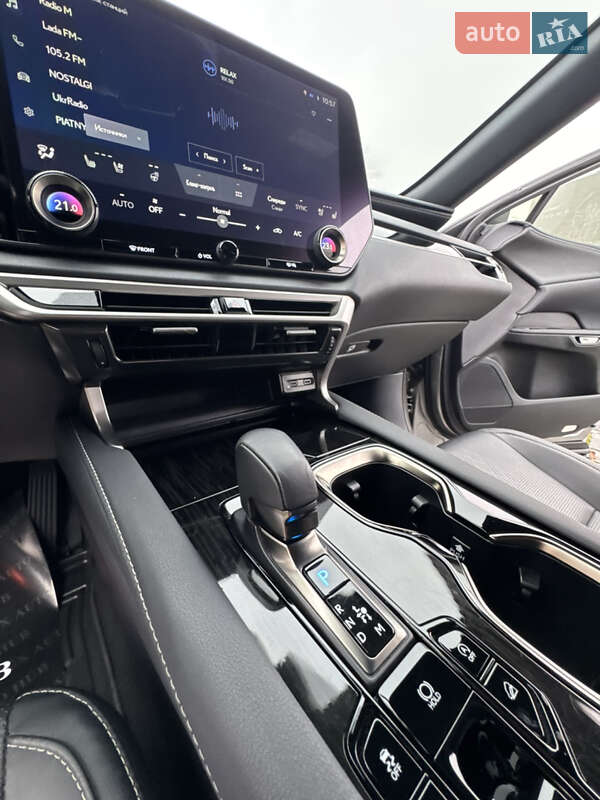 Позашляховик / Кросовер Lexus RX 2023 в Києві фото 23 Позашляховик / Кросовер Lexus RX 2023 в Києві