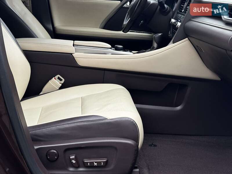 Позашляховик / Кросовер Lexus RX 2016 в Трускавці