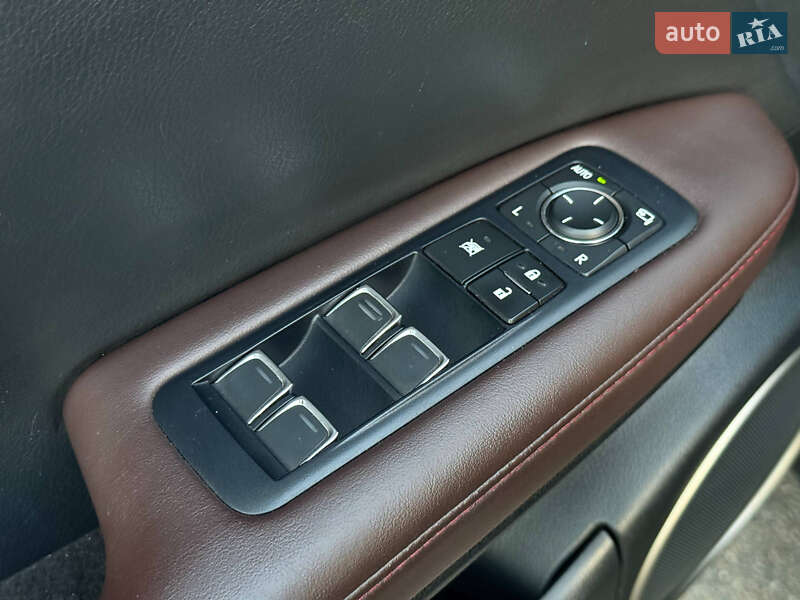 Позашляховик / Кросовер Lexus RX 2017 в Дніпрі фото 24 Позашляховик / Кросовер Lexus RX 2017 в Дніпрі