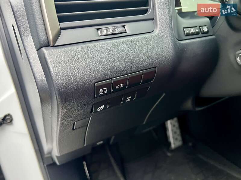 Внедорожник / Кроссовер Lexus RX 2015 в Киеве фото 19 Внедорожник / Кроссовер Lexus RX 2015 в Киеве