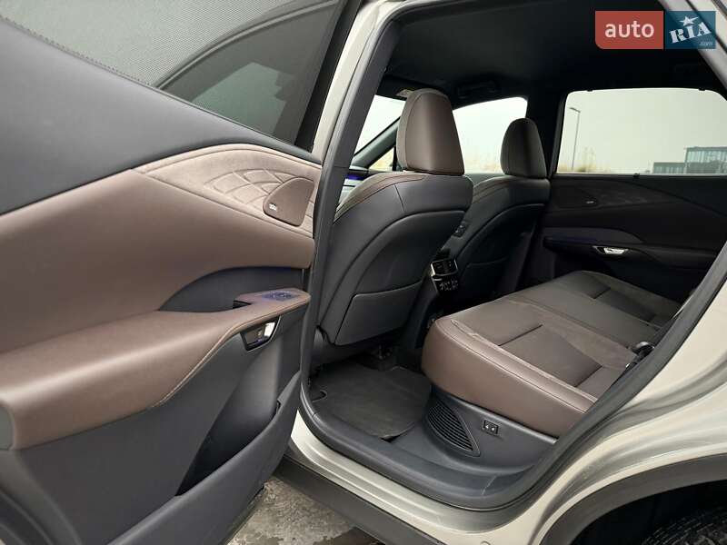 Внедорожник / Кроссовер Lexus RX 2024 в Киеве