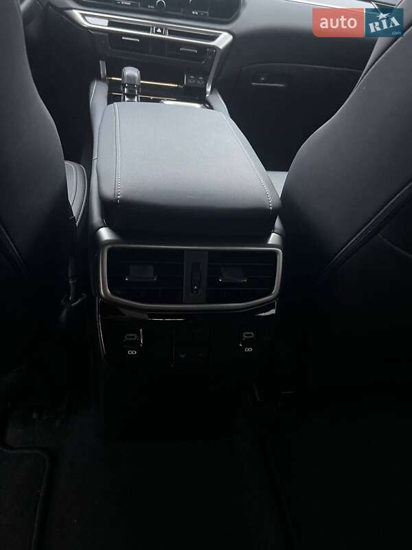 Внедорожник / Кроссовер Lexus RX 2024 в Костополе