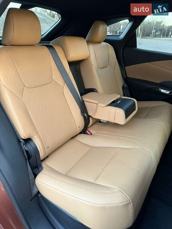 Внедорожник / Кроссовер Lexus RX 2023 в Киеве