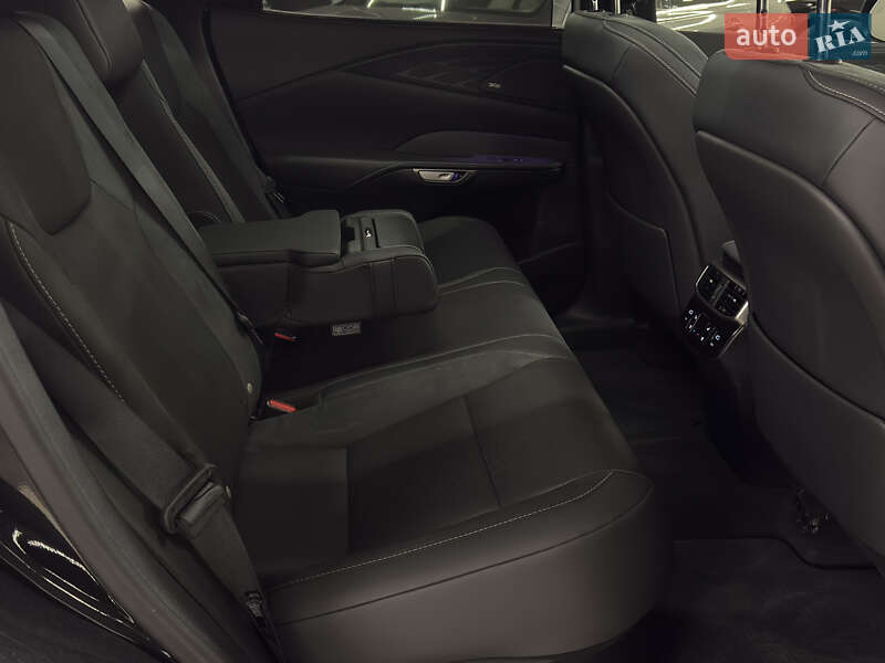 Внедорожник / Кроссовер Lexus RX 2023 в Николаеве