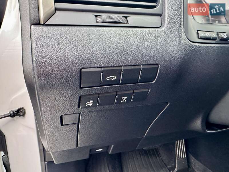 Внедорожник / Кроссовер Lexus RX 2016 в Киеве