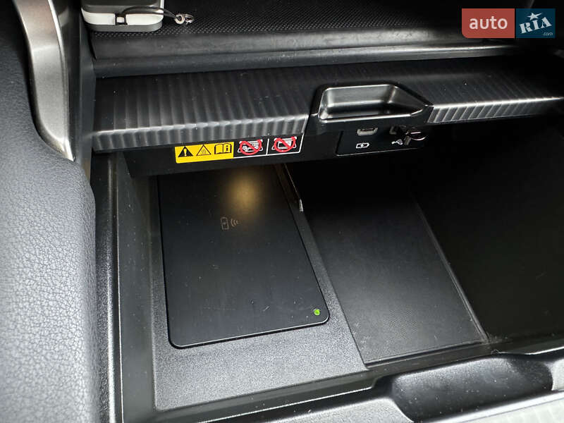 Внедорожник / Кроссовер Lexus RX 2022 в Бучаче