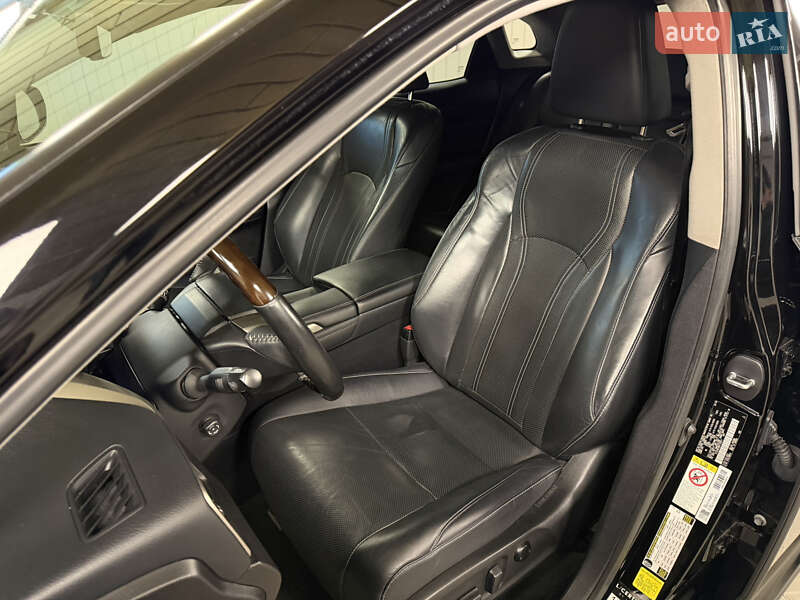 Внедорожник / Кроссовер Lexus RX 2019 в Киеве