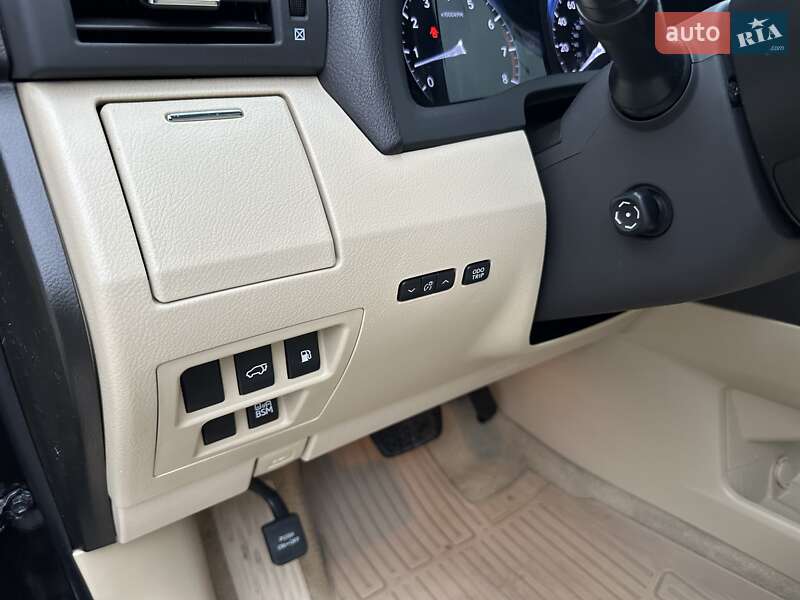 Внедорожник / Кроссовер Lexus RX 2013 в Харькове