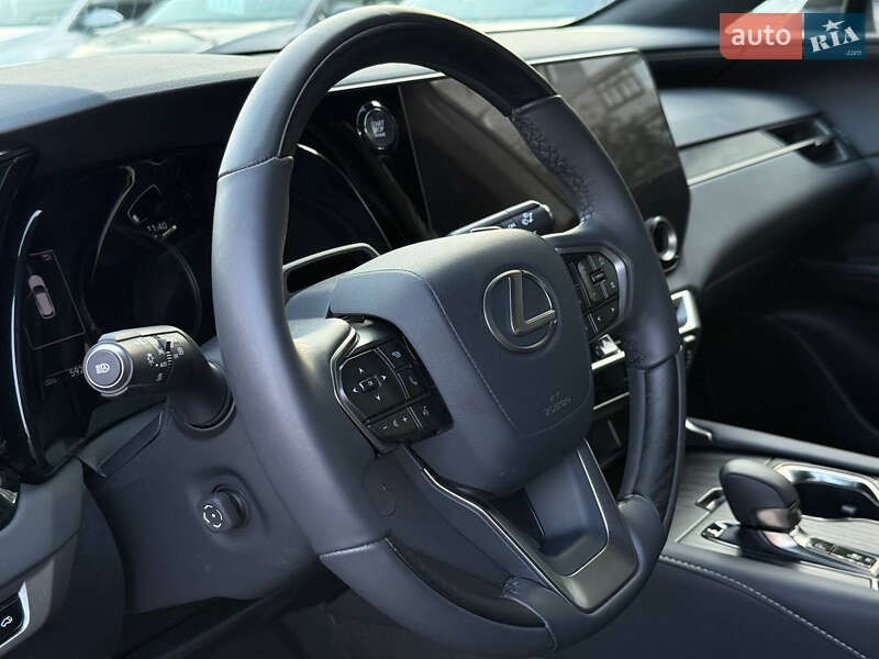 Внедорожник / Кроссовер Lexus RX 2024 в Киеве
