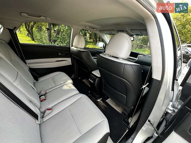 Позашляховик / Кросовер Lexus RX 2013 в Чернівцях