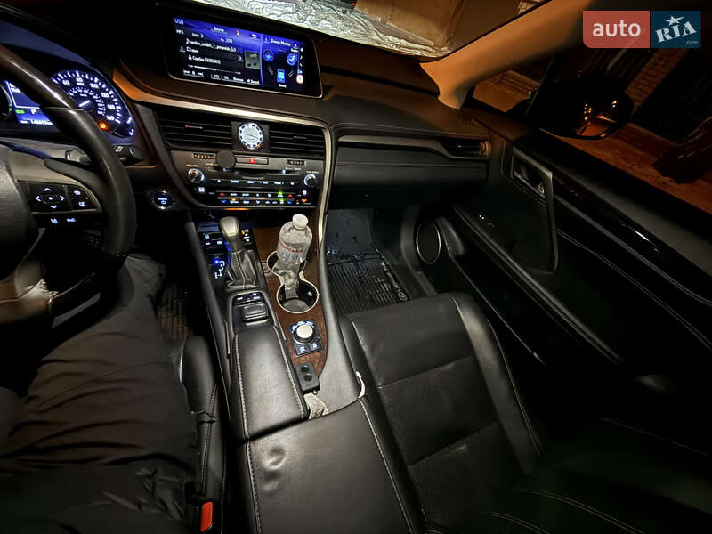 Внедорожник / Кроссовер Lexus RX 2018 в Днепре