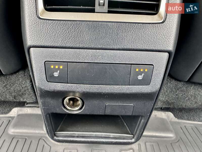 Внедорожник / Кроссовер Lexus RX 2016 в Киеве