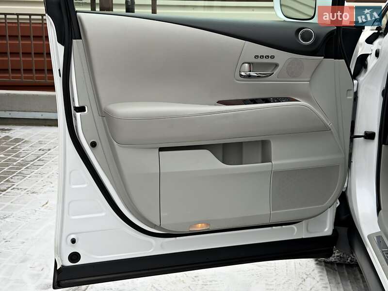 Внедорожник / Кроссовер Lexus RX 2010 в Одессе