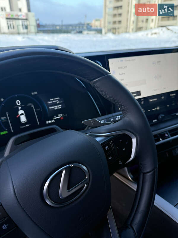 Позашляховик / Кросовер Lexus RX 2025 в Харкові фото 14 Позашляховик / Кросовер Lexus RX 2025 в Харкові