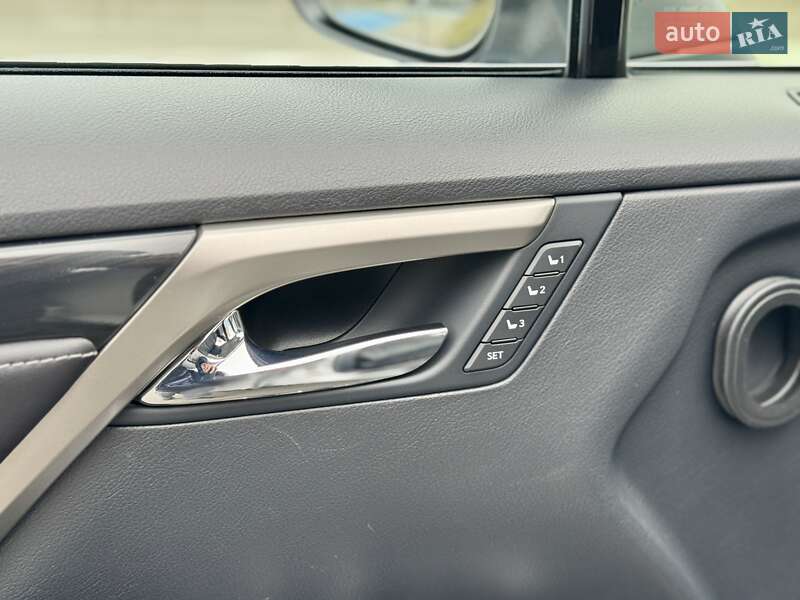 Позашляховик / Кросовер Lexus RX 2016 в Києві