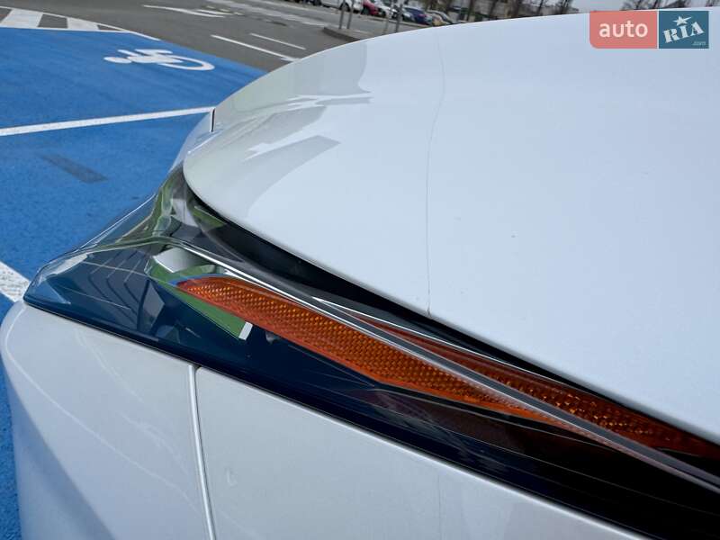 Позашляховик / Кросовер Lexus RX 2016 в Києві