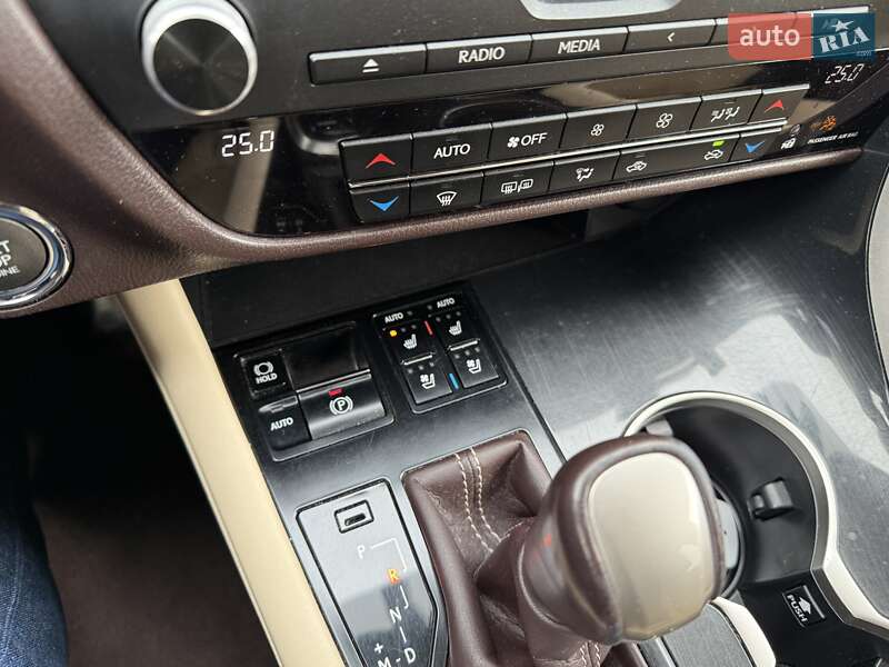 Внедорожник / Кроссовер Lexus RX 2016 в Днепре фото 29 Внедорожник / Кроссовер Lexus RX 2016 в Днепре
