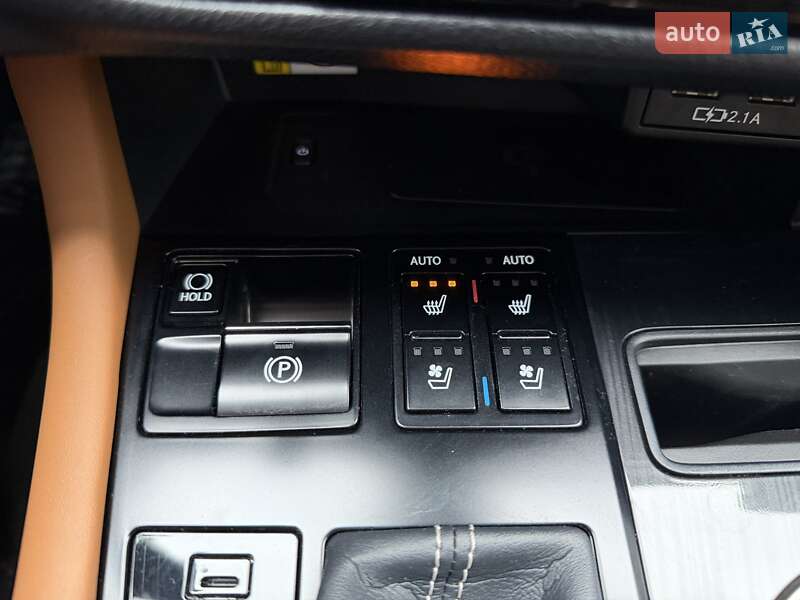 Внедорожник / Кроссовер Lexus RX 2021 в Киеве