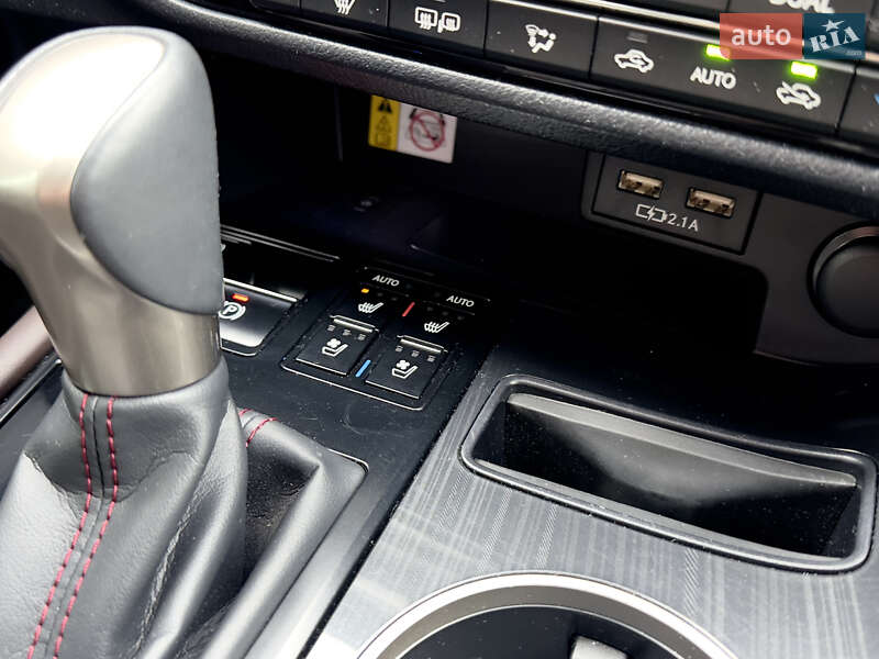 Позашляховик / Кросовер Lexus RX 2020 в Києві