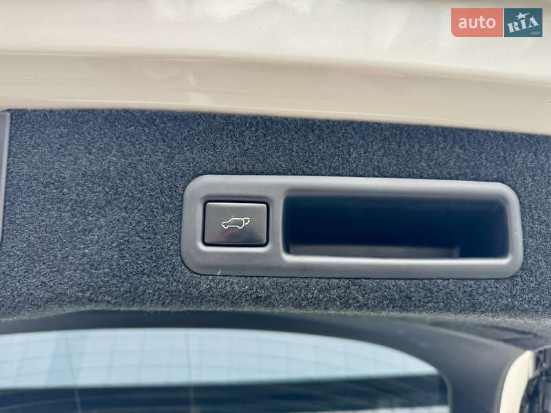 Позашляховик / Кросовер Lexus RX 2016 в Києві