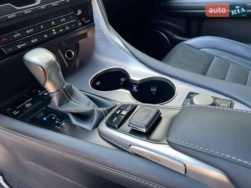 Внедорожник / Кроссовер Lexus RX 2017 в Белгороде-Днестровском фото 27 Внедорожник / Кроссовер Lexus RX 2017 в Белгороде-Днестровском