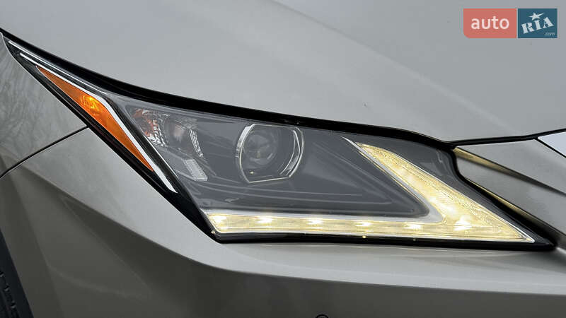 Позашляховик / Кросовер Lexus RX 2017 в Києві