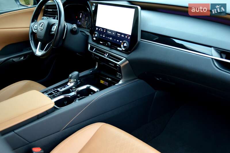 Позашляховик / Кросовер Lexus RX 2023 в Одесі фото 38 Позашляховик / Кросовер Lexus RX 2023 в Одесі
