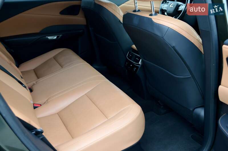 Позашляховик / Кросовер Lexus RX 2023 в Одесі фото 40 Позашляховик / Кросовер Lexus RX 2023 в Одесі