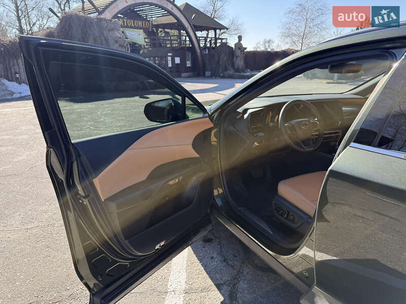 Внедорожник / Кроссовер Lexus RX 2024 в Днепре