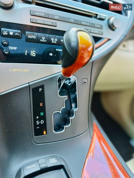 Внедорожник / Кроссовер Lexus RX 2010 в Солотвине