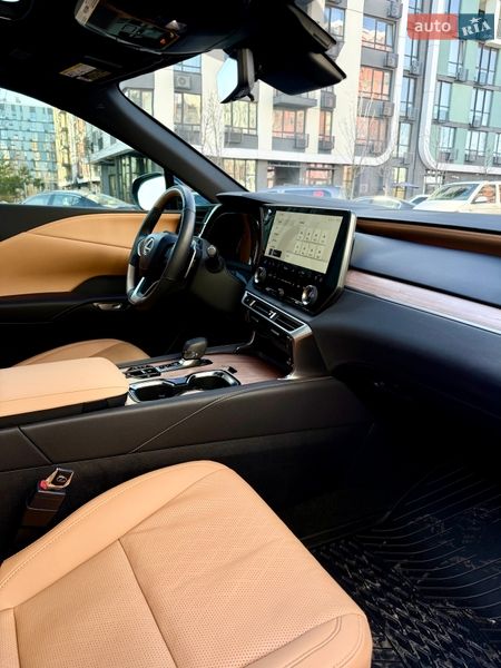 Внедорожник / Кроссовер Lexus RX 2024 в Киеве