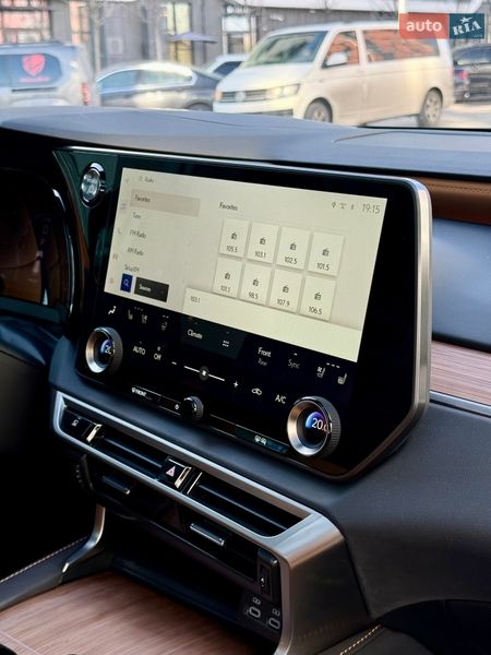 Внедорожник / Кроссовер Lexus RX 2024 в Киеве