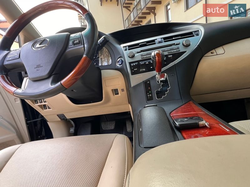 Позашляховик / Кросовер Lexus RX 2010 в Трускавці