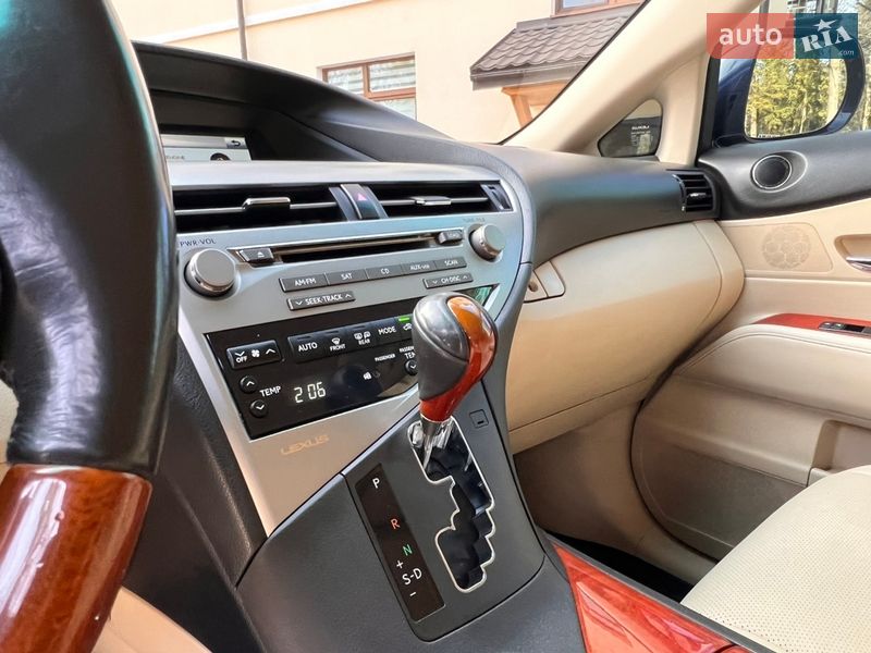 Позашляховик / Кросовер Lexus RX 2010 в Трускавці